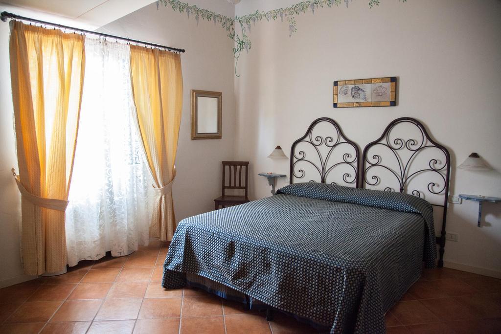 Hotel Locanda Degli Artisti Borgo San Lorenzo Room photo