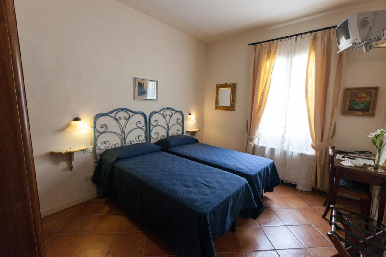 Hotel Locanda Degli Artisti Borgo San Lorenzo Exterior photo
